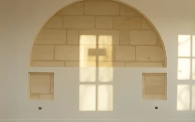 Placo & cloisons techniques : quand la plâtrerie sèche devient un outil d’architecture